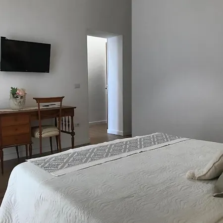 Alcentro 招待所 3*