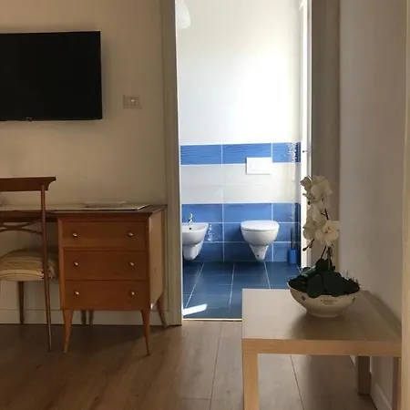 Alcentro بيت ضيافة كاربونيا